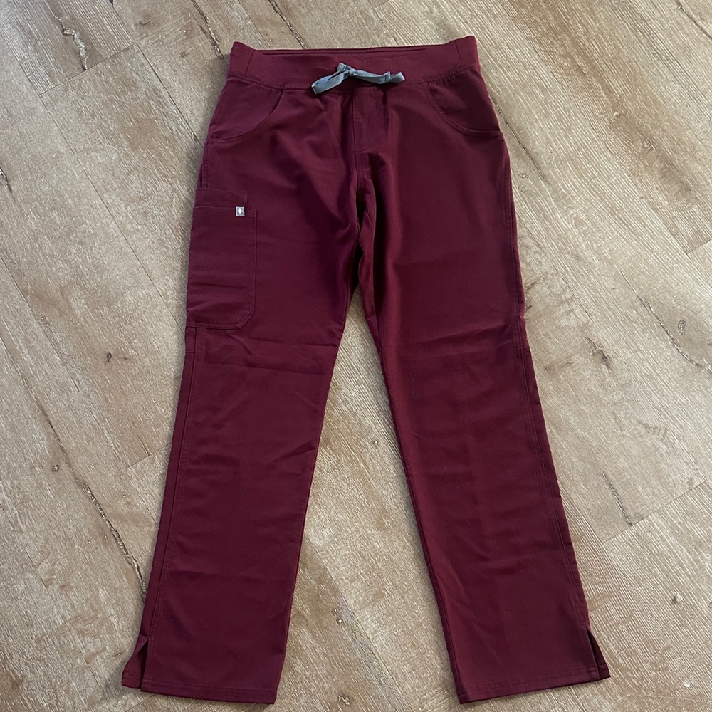 FIGS Kade Cargo Scrub Pant